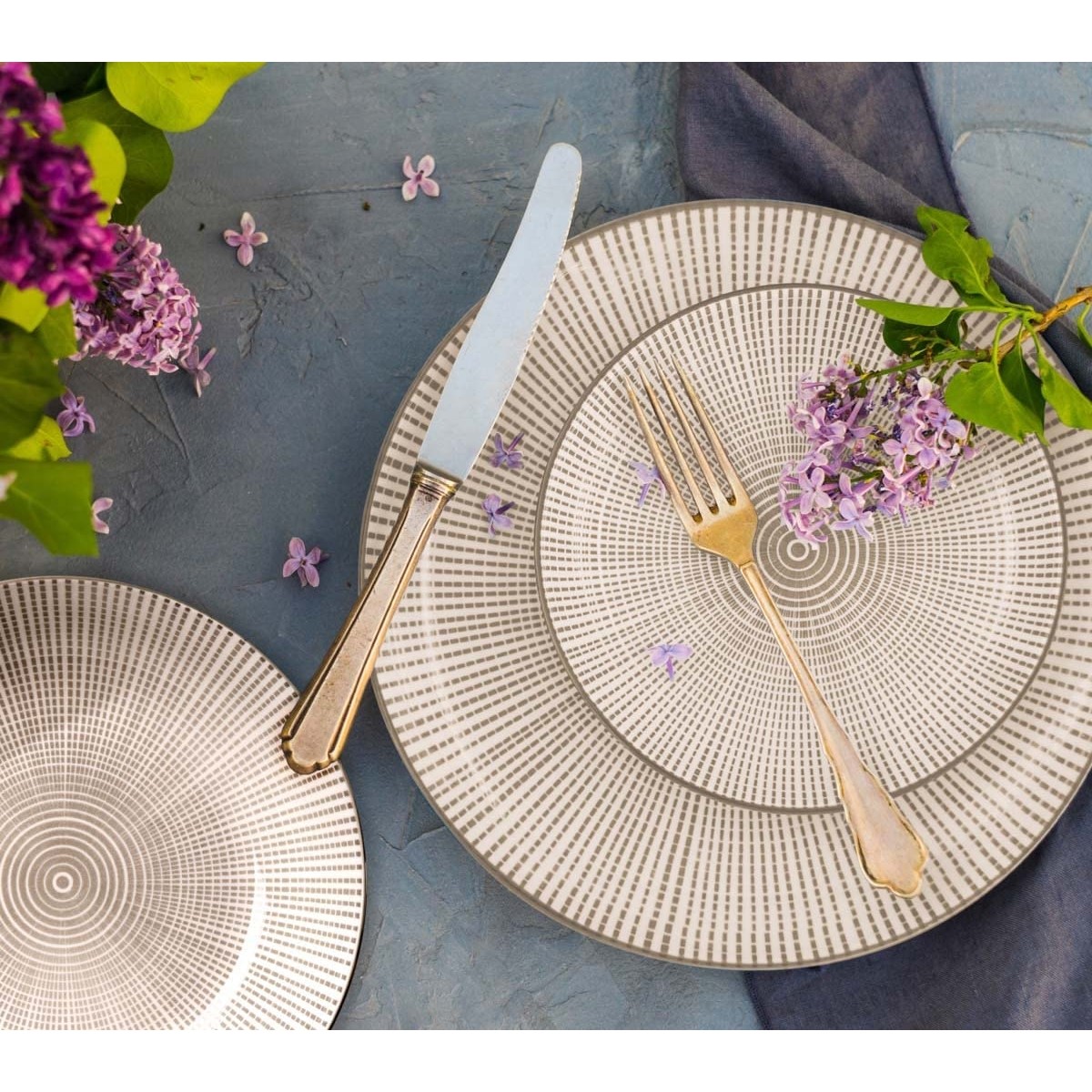 Acquista online Kaleidos Spider service assiettes plates en porcelaine 18 pièces cod. 13504 Kaleidos